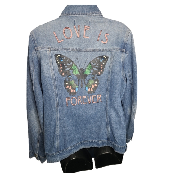 CI SONO DISTRESSED PAINTED/APPLIQUE JEAN JACKET - Picture 3 of 6
